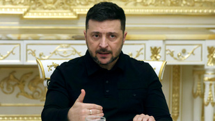 Volodimir Zelenszkij interjúja közben ment el az áram a kijevi elnöki palotában