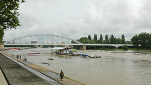 Szemtanúk beszéltek a szekszárdi főorvosnő holttestének megtalálásáról
