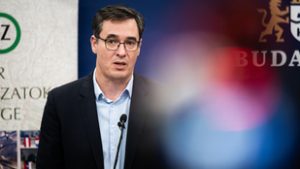 A gigantikus rendszer teljes felülvizsgálatát javasolják, amire mandátumot is kapott a miniszter