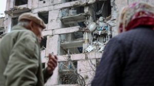 Ukrajna a háború legkritikusabb óráit éli, miközben Zelenszkijt magával ránthatja a botrány