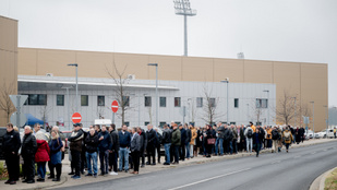 Megszólalt Orbán Viktor korábbi focista ellenfele, aztán a miniszterelnök közeli munkatársa vette át a szót
