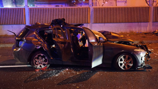 Halálos balesetet szenvedett egy rendőrök elől menekülő férfi az M3 kivezető szakaszán