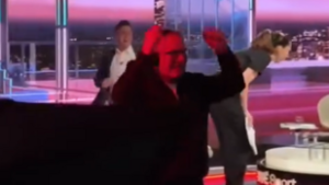 Elszabadult a pokol az ír tévé stúdiójában Troy Parrott győztes gólja után