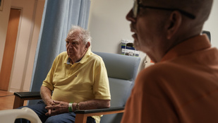 Kiderült, miért felejtik el az Alzheimer-kórosok a szeretteiket