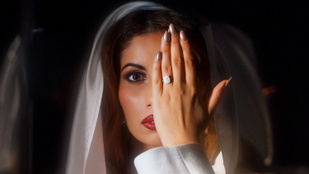 Eljegyezték Radics Gigit, amit egy új dallal ünnepel