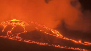 Ismét kitört a világ egyik legaktívabb tűzhányója, a Kilauea ontja magából a lávát