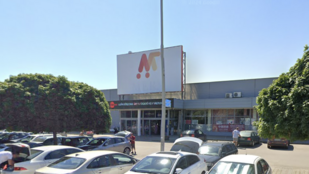 Nincs fűtés egy székesfehérvári áruházban, tízfokos hidegben dolgoznak az alkalmazottak