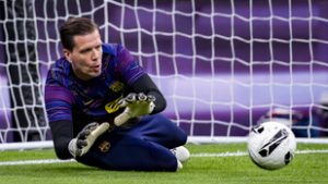 Vonyítani tudna a fájdalomtól a láncdohányos kapus, de ha kell, kivédi Mbappé büntetőjét