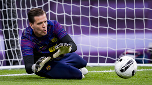 Vonyítani tudna a fájdalomtól a láncdohányos kapus, de ha kell, kivédi Mbappé büntetőjét