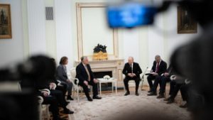 Orbán Viktor moszkvai látogatása egy „középső ujj Brüsszelnek”