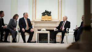 Elkerülhetetlen volt Orbán moszkvai útja, Zelenszkij közben sarokba szorult