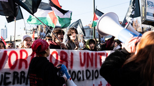 Feldúlták az olasz La Stampa szerkesztőségét, a székház bejáratát trágyával kenték be