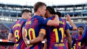 Ráijesztettek a Barcelonára, ám végül simán nyertek a katalánok