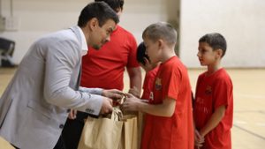 Mikulás-gála hátrányos helyzetű gyerekeknek – a Barca Academy Hungary negyedszer szervez különleges napot