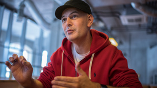 Vujity Tvrtko családjával elköltözik az Egyesült Államokból