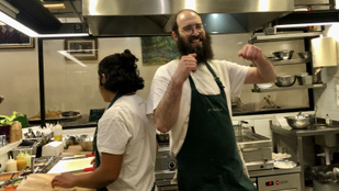 Étel, ami gyógyszer a reménytelenségtől mérgezett szív újraélesztésére