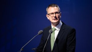 Bejelentést tett az államtitkár, érkezik a fegyverpénz