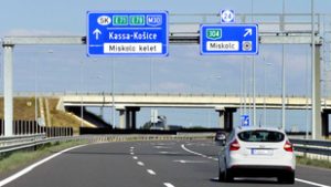 Hétfőtől megvásárolhatók a jövő évi autópálya-matricák, mutatjuk az árakat