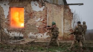 Akadozik az amerikai béketerv, két órán keresztül vitatkoztak Donald Trump emberei Volodimir Zelenszkijjel - Oroszország háborúja Ukrajnában – az Index vasárnapi hírösszefoglalója