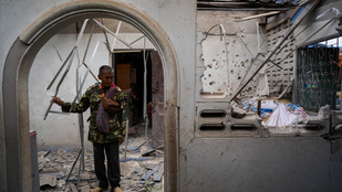 Fegyveres harcok a népszerű üdülőhelyen: több mint félmillió embert evakuáltak