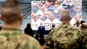 Állománygyűlésen derült ki, hogy mire számíthatnak a magyar katonák, több bejelentés is történt