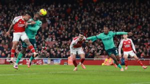 Ilyen tényleg nincs! A sereghajtó három gólt szerzett az éllovas otthonában, és ezzel kikapott 2–1-re