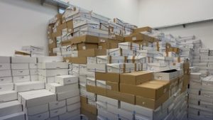 Orbán Viktor egy szobányi nemzeti konzultációs ívet visz magával Brüsszelbe