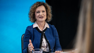 Tíz éven át idegen férfiakkal erőszakoltatta a férje, de ő a szemükbe akart nézni a tárgyaláson