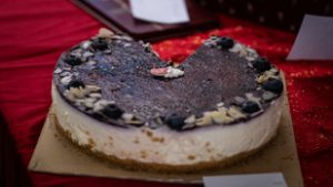 Ez az áfonyás sajttorta mindent vitt, mutatjuk a receptjét is