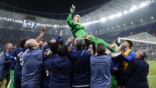 Megvan a hatodik trófea, megismételhetetlen szezont futott a PSG