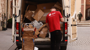 A fogyasztóvédelem is nekiment a DPD-nek, egyre nagyobb a botrány a cég körül