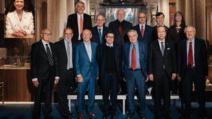 Krasznahorkai László elit társaságban kívánt boldog karácsonyt