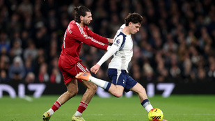 A Liverpool kettős emberelőny ellenére csak szenvedősen tudott nyerni londoni riválisa otthonában