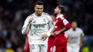 A győzelem ellenére hetvenkétezer néző füttykoncertje zúgott a Bernabéuban