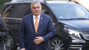 Az erdélyi magyarok nem akarnak kormányváltást, elsöprő többségben támogatják Orbán Viktort és a Fideszt