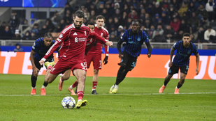 Szoboszlai, a büntetőkirály: életében egyetlen egyet rontott el, pedig ugyanoda rúgja őket