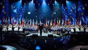 Mága Zoltán újévi koncertjén nem csak a hegedű szól, gyermekeknek épít otthont