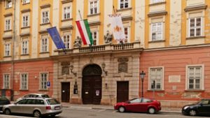 Döntött a kormány: 2026-ban milliárdos terhet kapnak a tehetősebb önkormányzatok