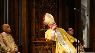 Blake Lively filmbéli luxusotthonának eladásával fizetnék ki a szexuális erőszak áldozatait