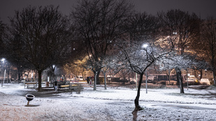Budapest több pontján leesett a hó, országszerte hózáporokra kell készülni