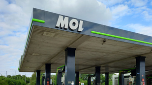 Az év olajüzlete után megszólalt a MOL, a NIS megvásárlásával a térség éllovasai közé kerülünk