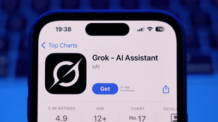 Kitört a botrány, Elon Musk chatbotja engedély nélkül kreál meztelen vagy erotikus tartalmú képeket