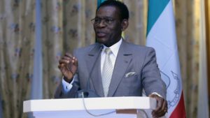 Gondolt egyet a 47 éve hatalmon lévő elnök, majd új fővárost nevezett ki az országban