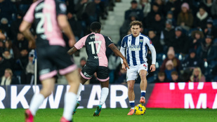 Új edző után néz a magyar válogatott középpályás angol csapata