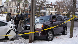 A háromgyerekes anyát lelövő ügynök testkamerája is rögzítette a minneapolisi tragédiát