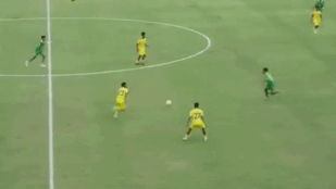 Életfogytiglani eltiltást ért ez az egészen brutális szabálytalanság – videó!