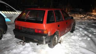 Elkötött egy Suzukit egy kamasz fiú Kunszentmiklóson, de Dömsödnél elakadt a hóban és ott hagyta