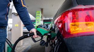 Keddtől emelkednek az üzemanyagárak