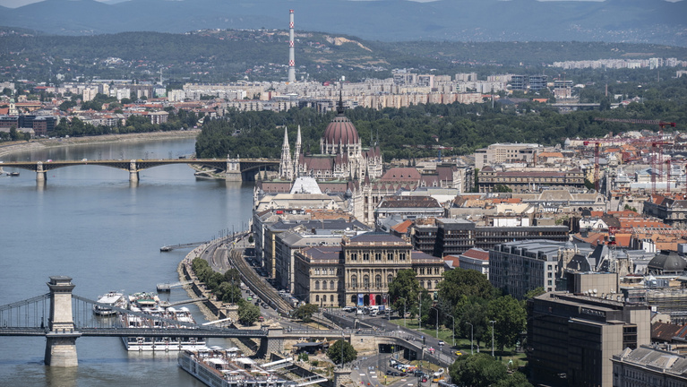 Magyarországra költözni vágyó Nyugat-Európaiakkal számol a kormány