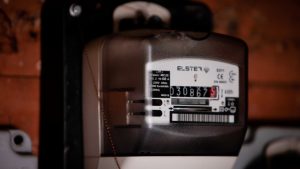 Órákon belül beavatkozik a kormány a rezsiszámlákba, csak éppen azt nem tudni, hogyan